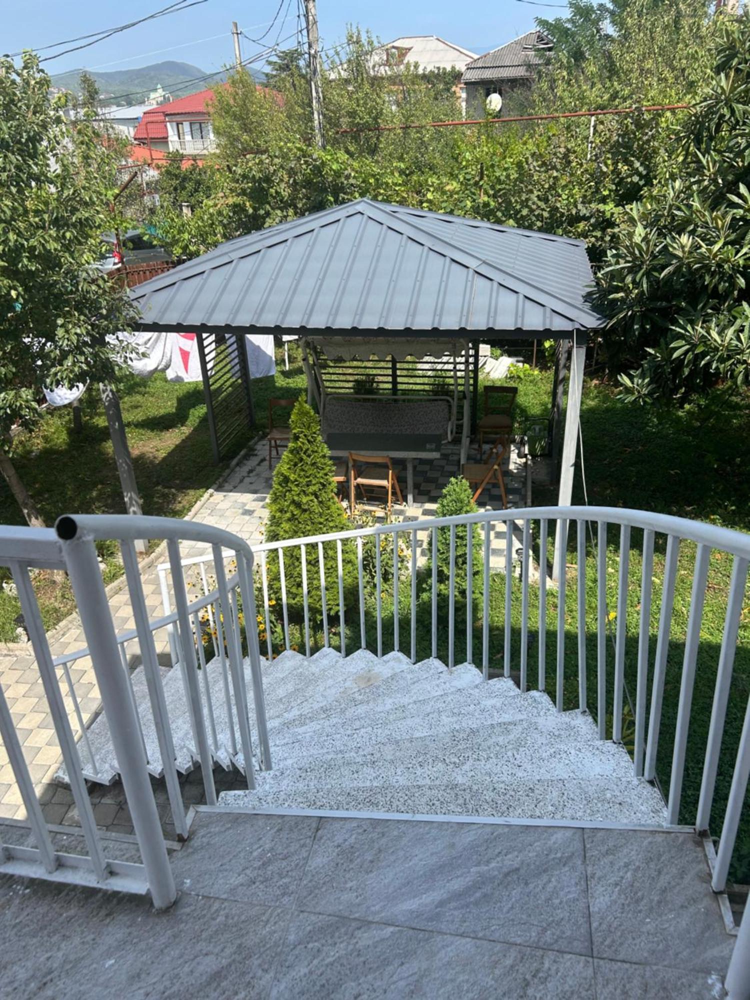 Guest House Medea Kutaisi Bagian luar foto