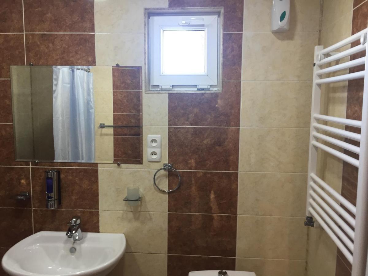 Guest House Medea Kutaisi Bagian luar foto